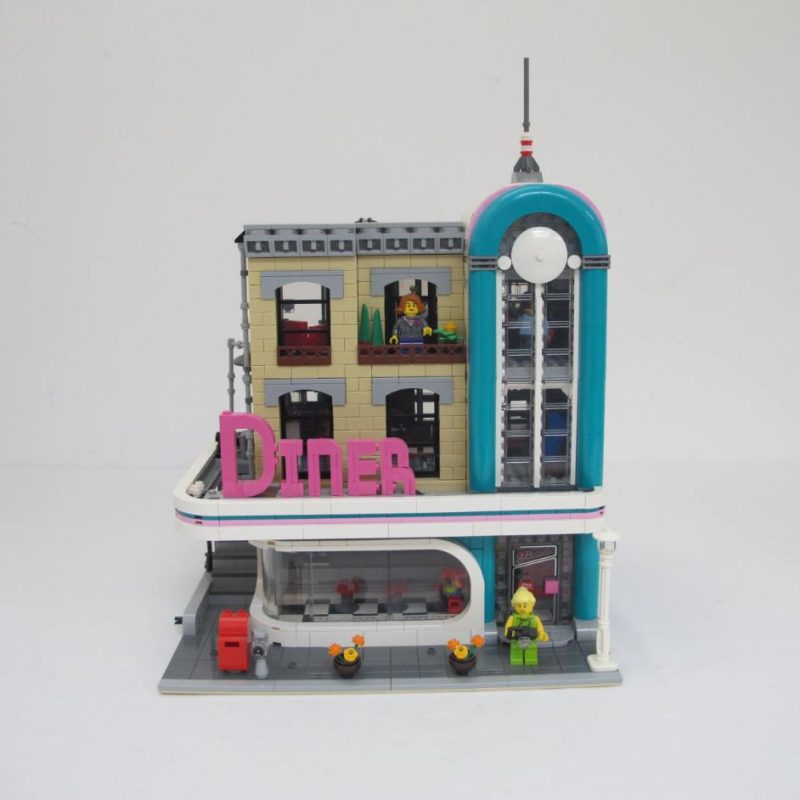 Downtown Diner. Complete with instructions and box - Image 6