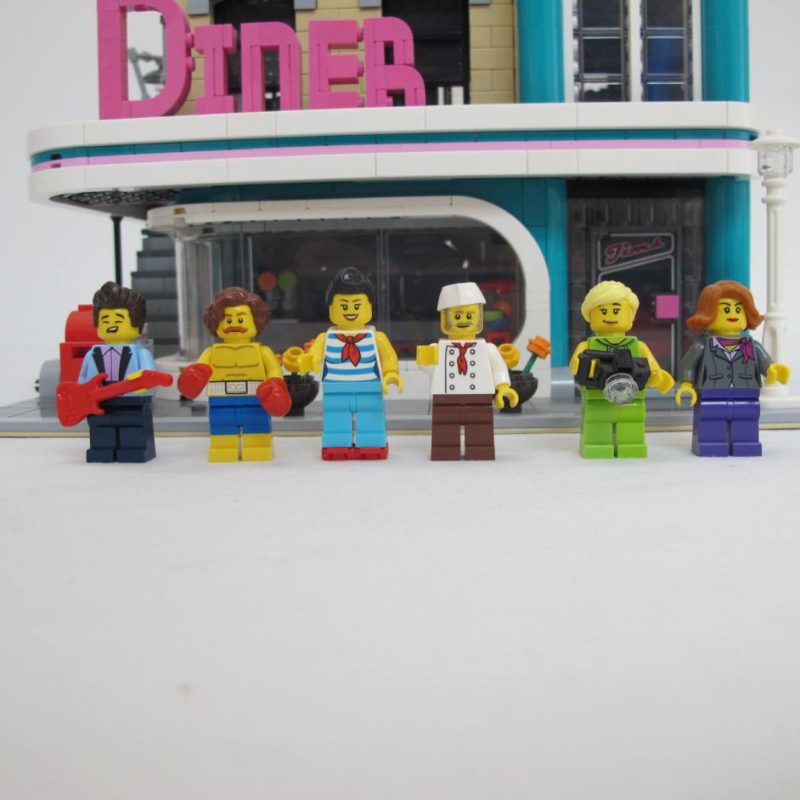 Downtown Diner. Complete with instructions and box - Image 17