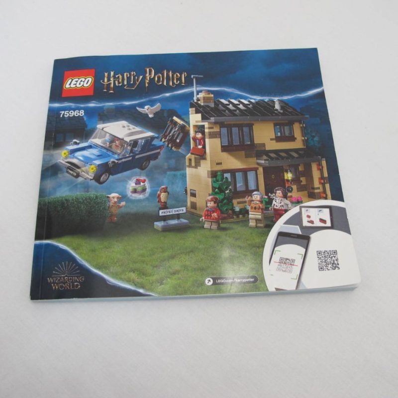 4 Privet Drive. Complete with instructions, no box - Image 16