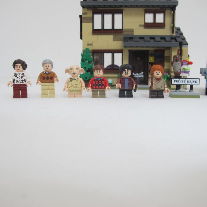 4 Privet Drive. Complete with instructions, no box - Image 17