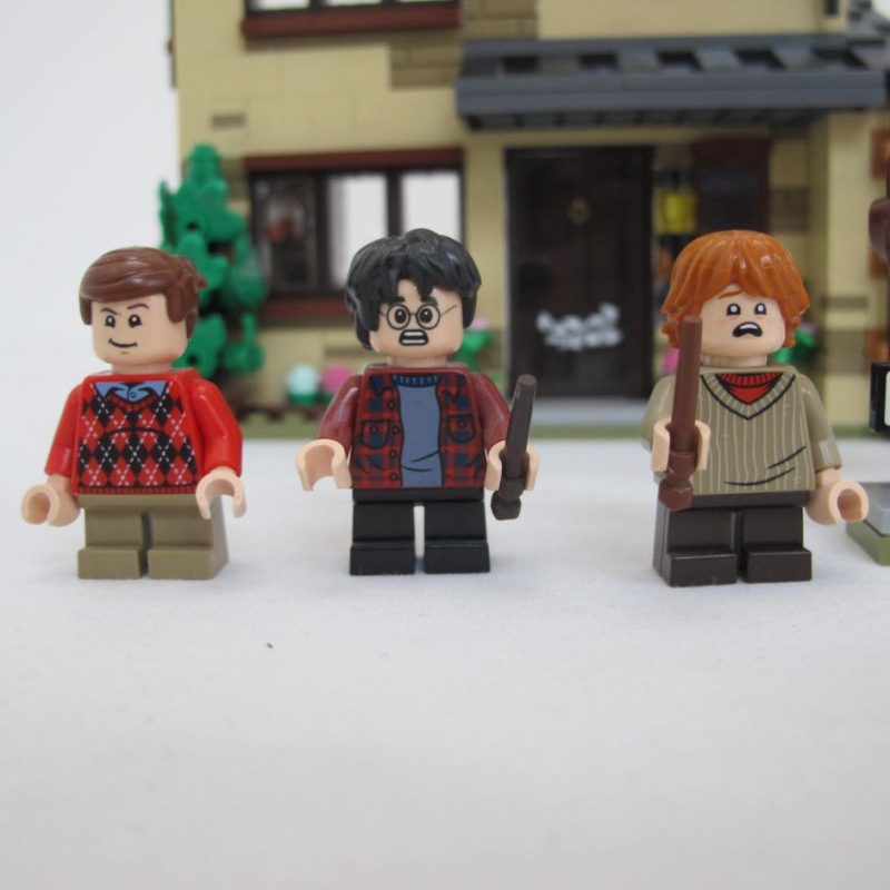 4 Privet Drive. Complete with instructions, no box - Image 4
