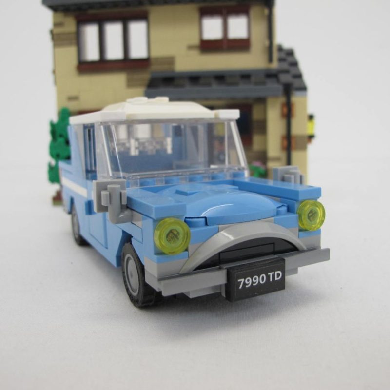 4 Privet Drive. Complete with instructions, no box - Image 8