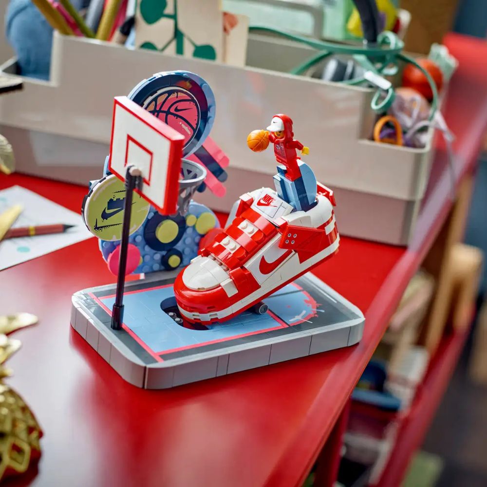 LEGO 43021 Nike Dunk Trickshot