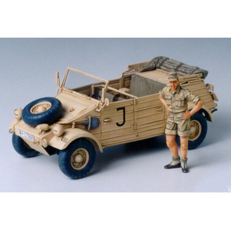 Tamiya 35238 Kuebelwagen Type82 (Africa)
