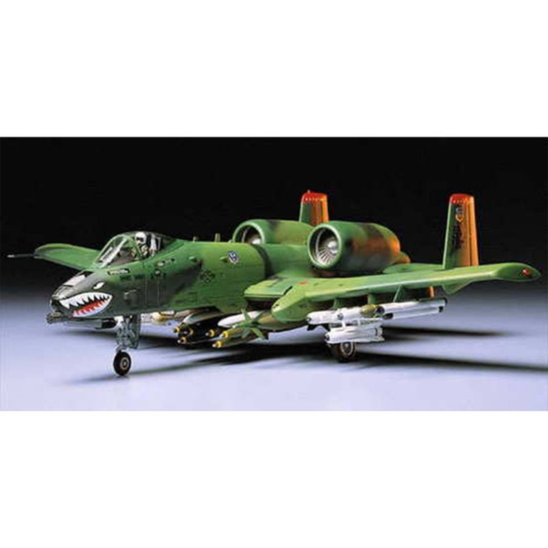 Tamiya 61028 Fairchild Republic A-10A Thunderbolt II