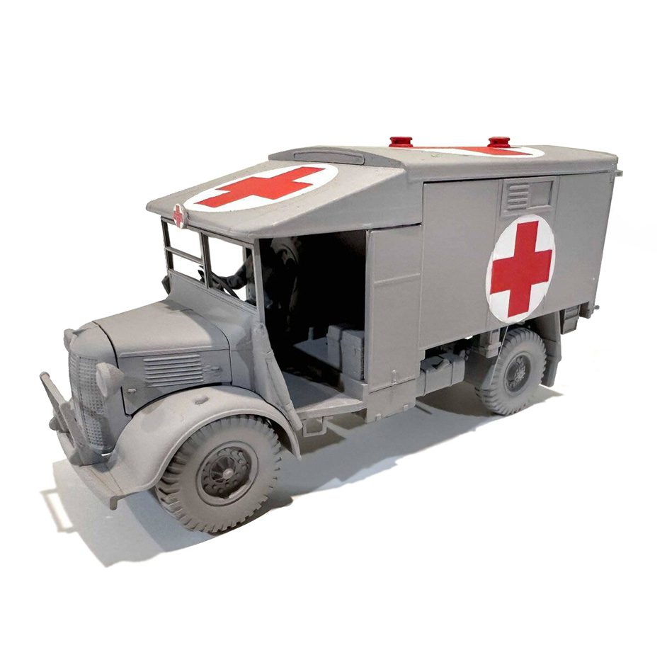 Tamiya 32605 British 2-Ton 4x2 Ambulance