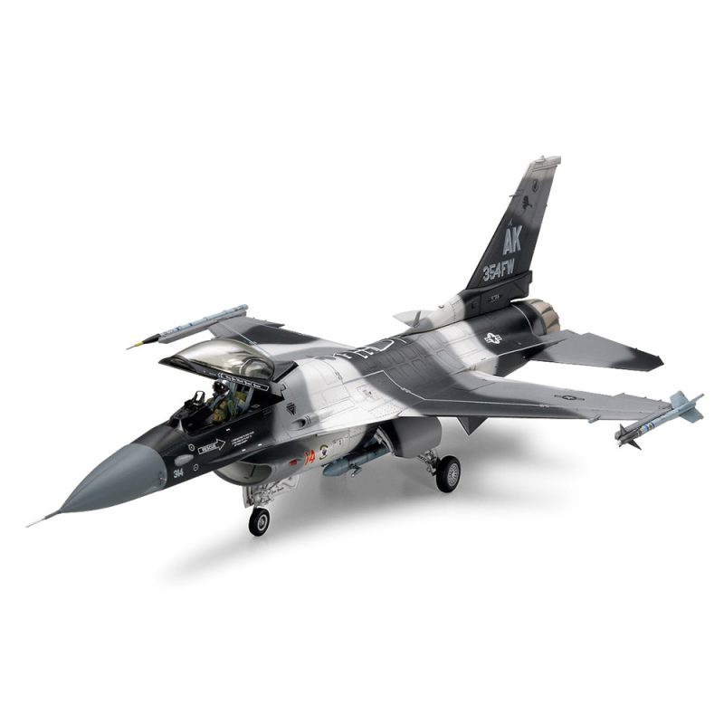 Tamiya 61106 F-16C/N Aggressor/Adversary