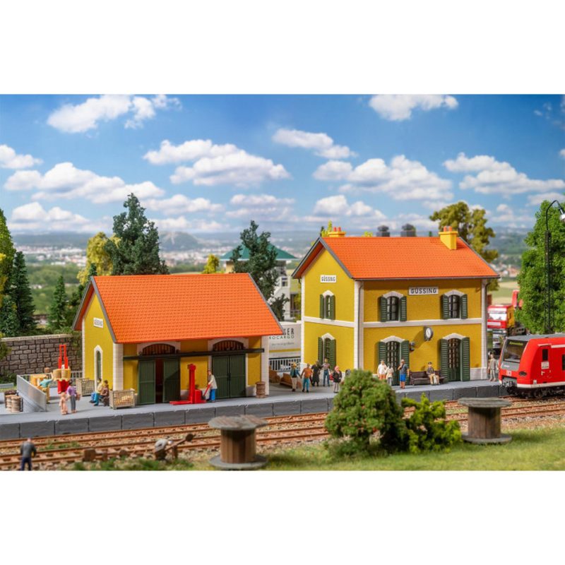 Faller Güssing Railway Station (110154)
