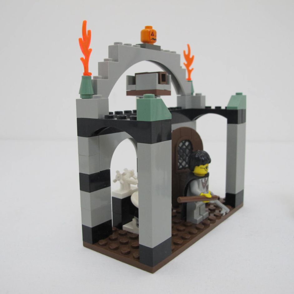 Troll on the Loose. Complete with instructions, no box - Image 7