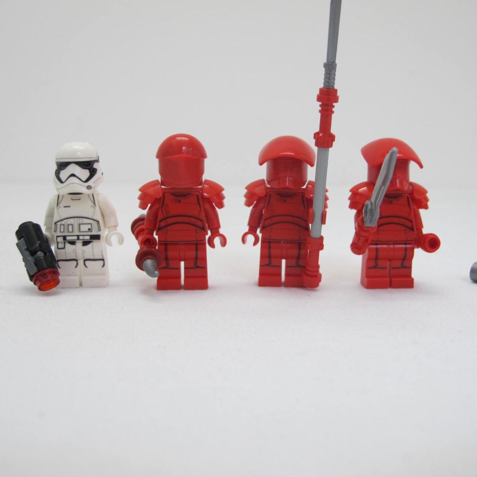 Elite Praetorian Guard Battle Pack. Complete with instructions, no box - Image 2