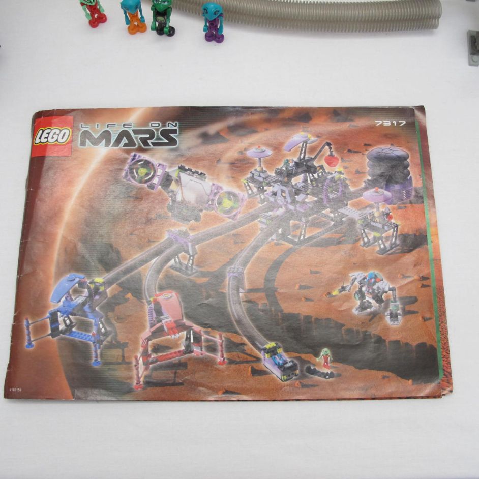 Aero Tube Hanger (Hangar). Incomplete with instructions and box - Image 2