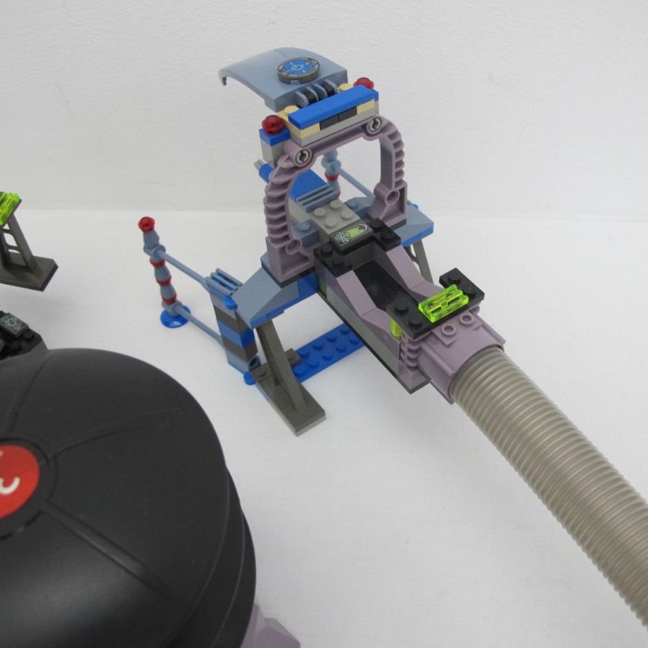 Aero Tube Hanger (Hangar). Incomplete with instructions and box - Image 12