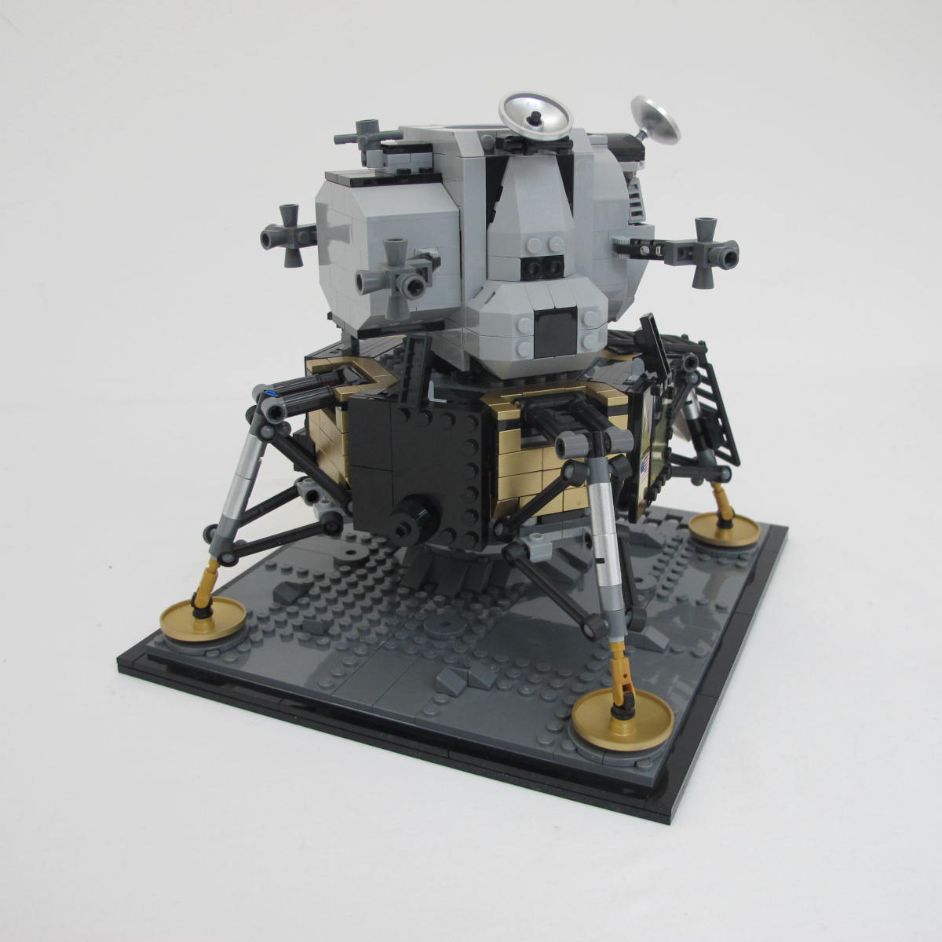 NASA Apollo 11 Lunar Lander. Complete with instructions, no box - Image 9