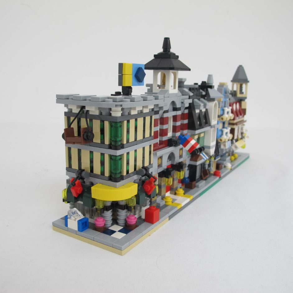 Mini Modulars. Complete with instructions, no box - Image 10