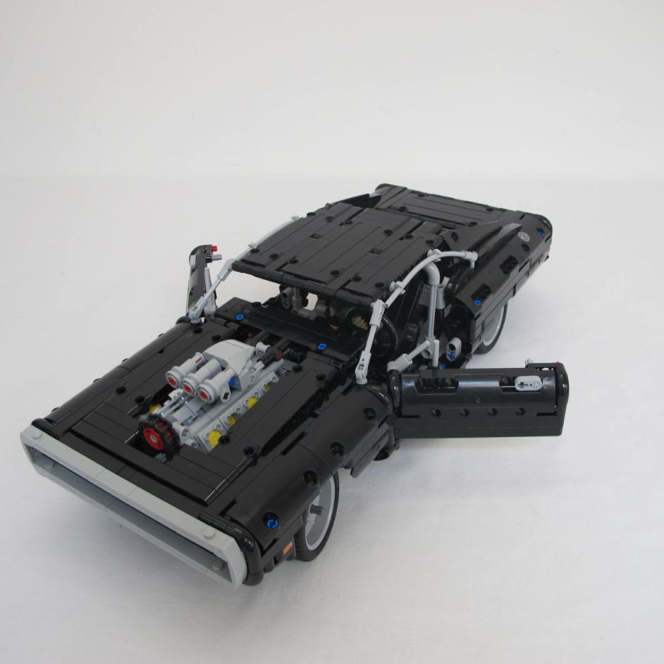 Dom's Dodge Charger. Complete with instructions and box - Image 11