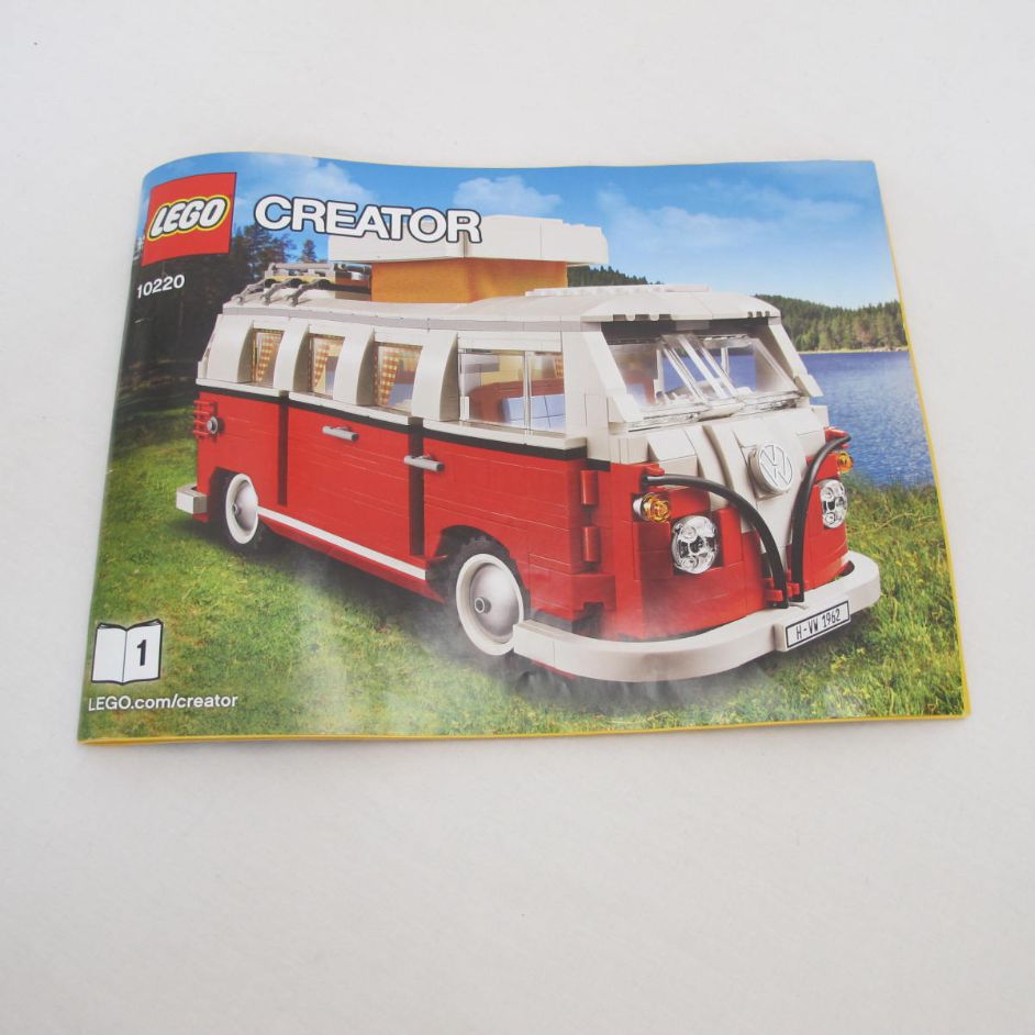 Volkswagen T1 Camper Van (VW Bus). Complete with instructions and box - Image 4