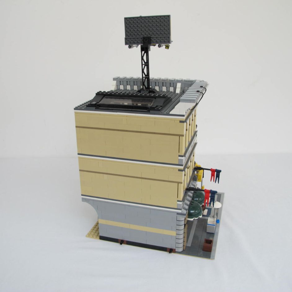 Grand Emporium. Complete with instructions and box - Image 12