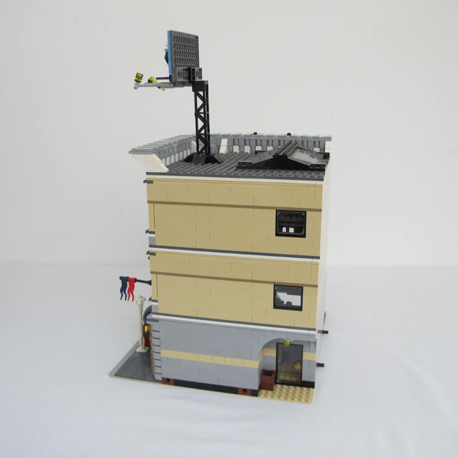 Grand Emporium. Complete with instructions and box - Image 13