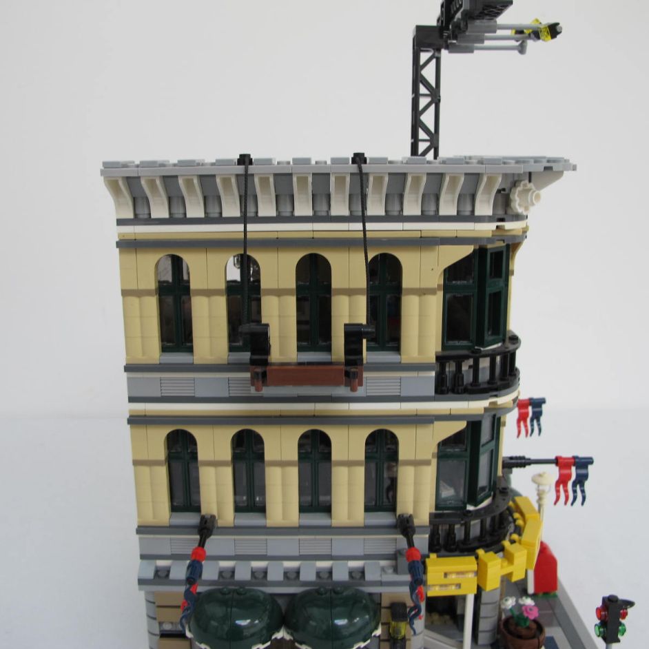 Grand Emporium. Complete with instructions and box - Image 19