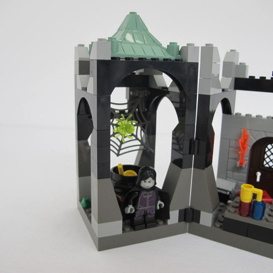 Snape's Class. Complete with instructions, no box - Image 10