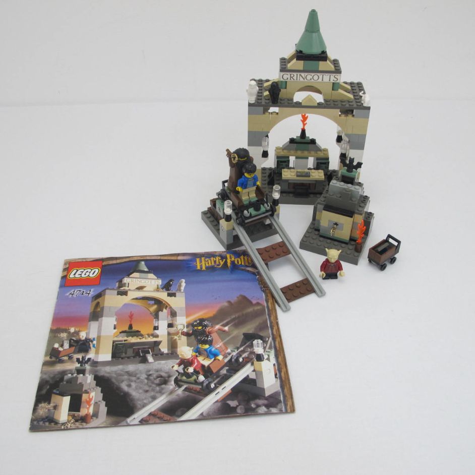 Gringott's Bank. Incomplete with instructions, no box