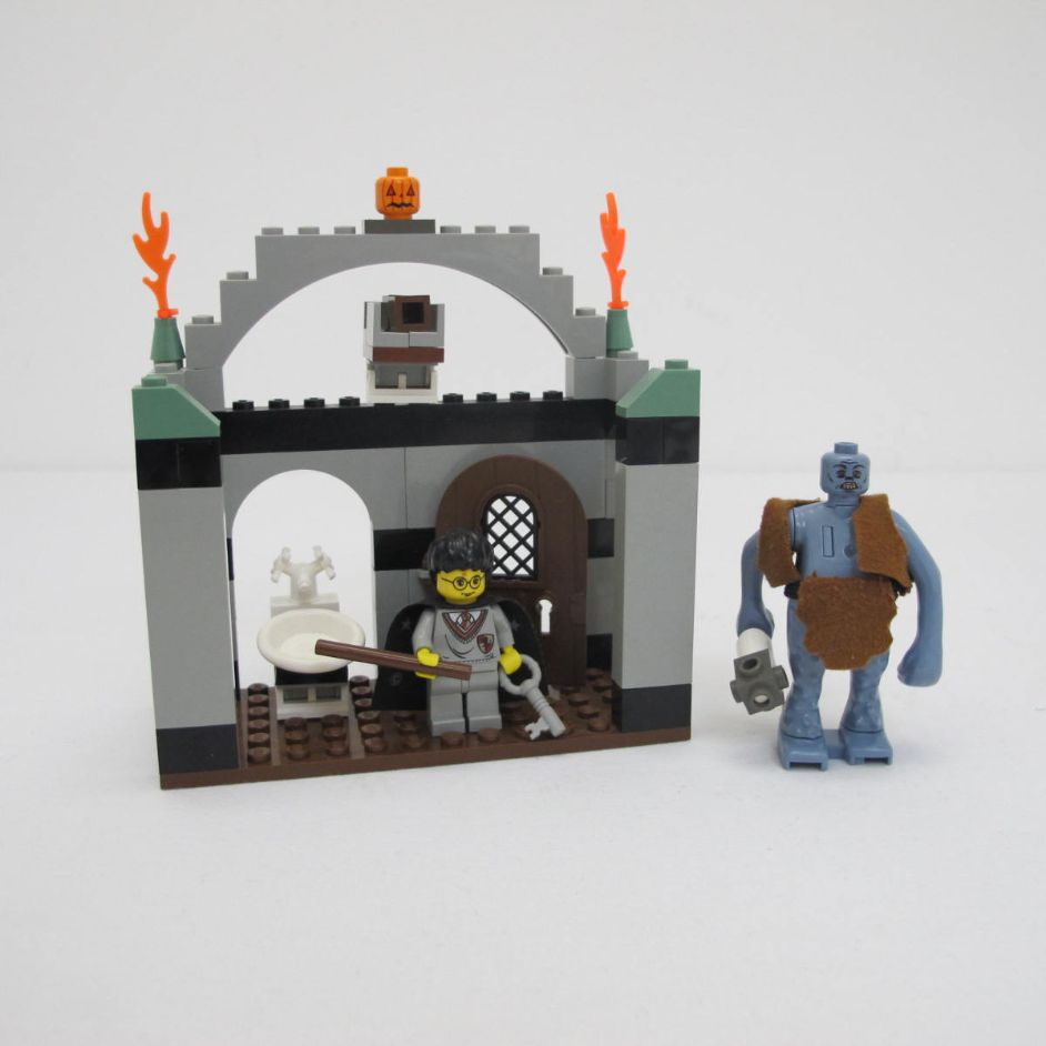 Troll on the Loose. Complete with instructions, no box - Image 4