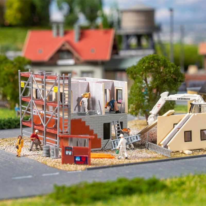 Faller Prefabricated House Under Construction 232149