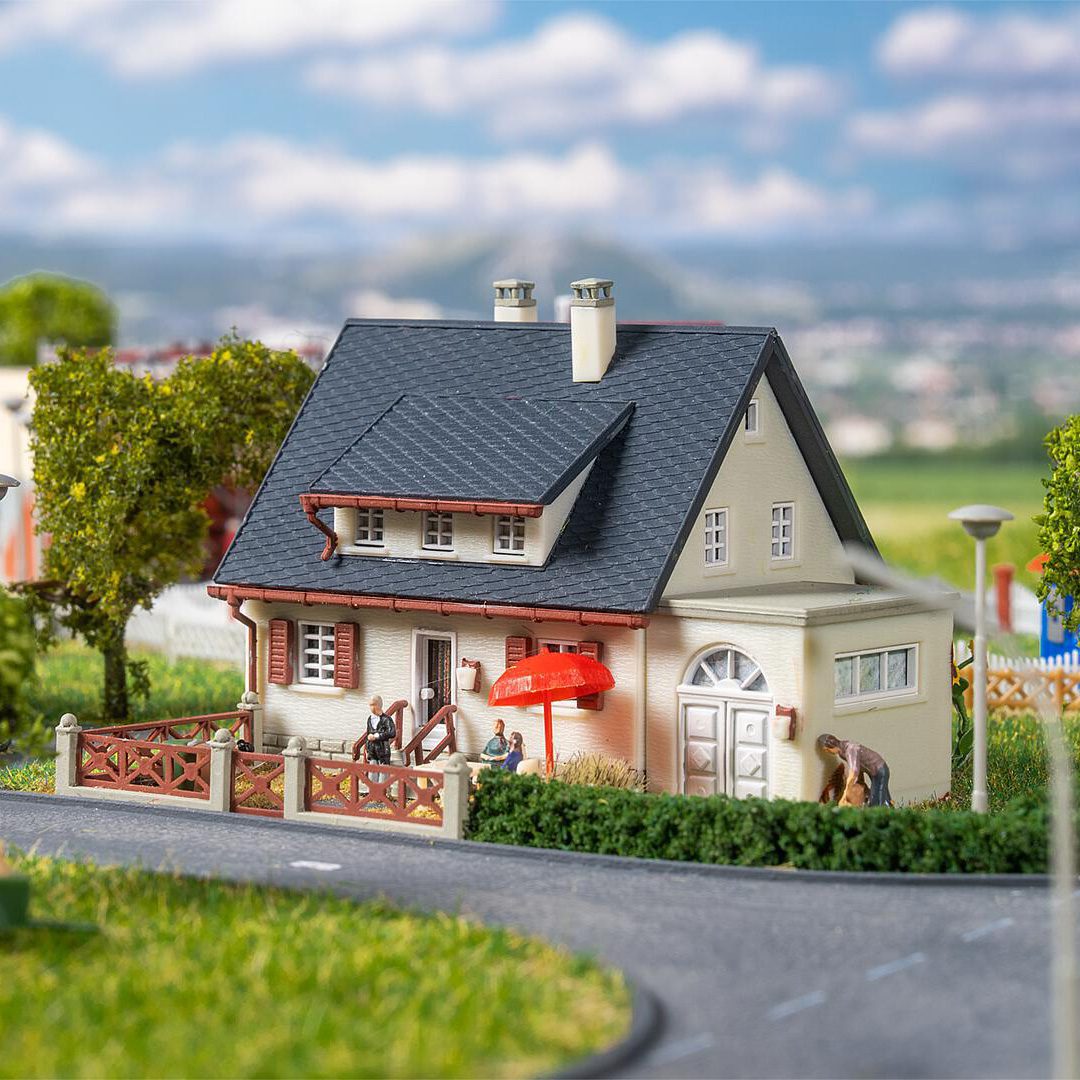 Faller Detached House 232404