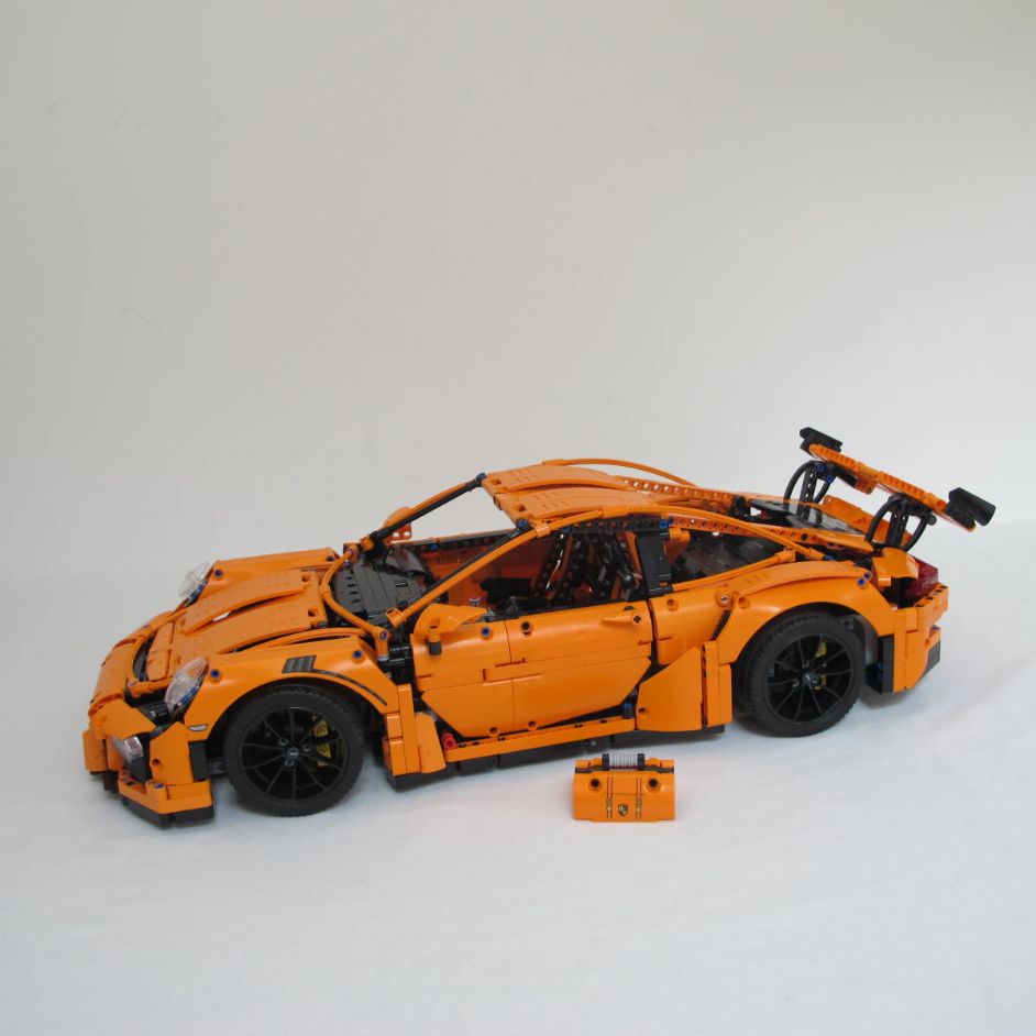 Porsche 911 GT3 RS. Complete with instructions and box - Image 18