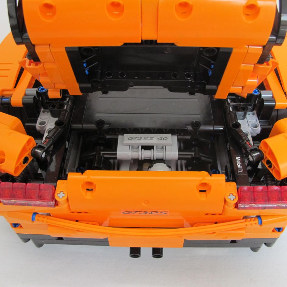 Porsche 911 GT3 RS. Complete with instructions and box - Image 6