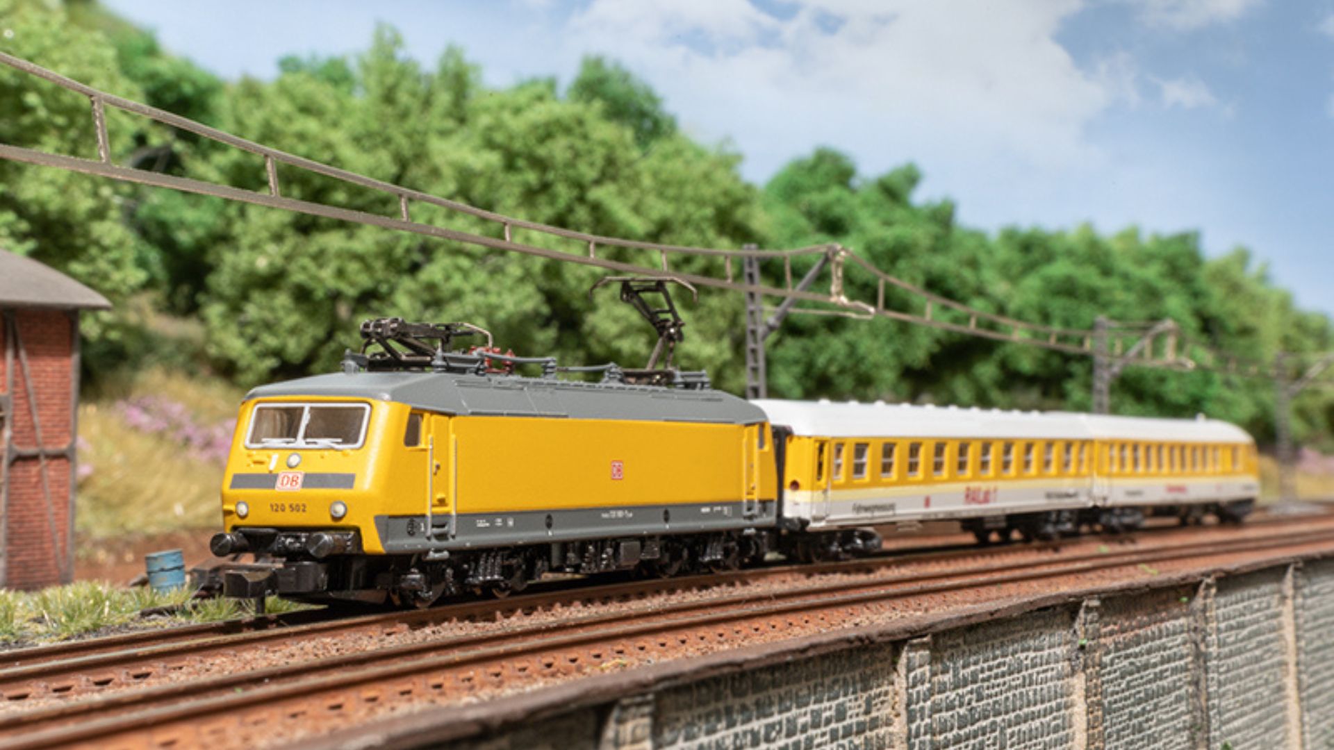 Märklin 81528 "DB Network" Train Set with Class 120 Electric Locomotive