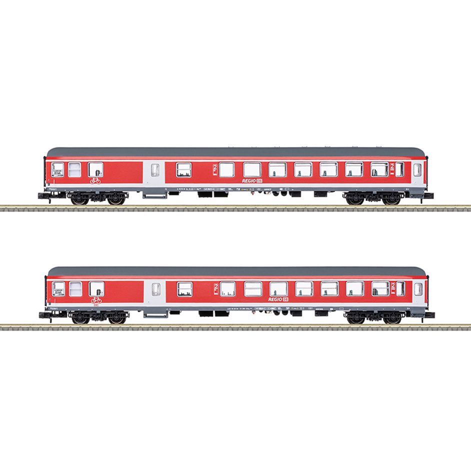 Minitrix 18258 “RE 7 Murg Valley Recreation Express” Passenger Car Set
