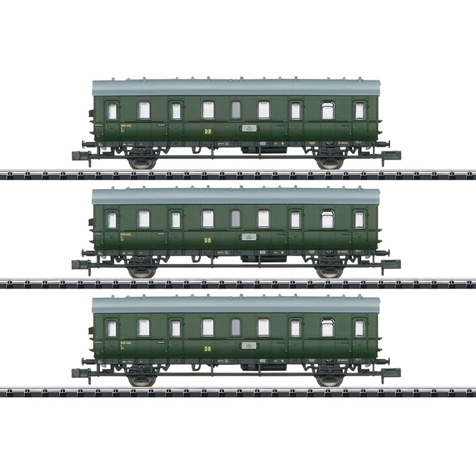 Minitrix 18277 “DR Commuter Service” Car Set
