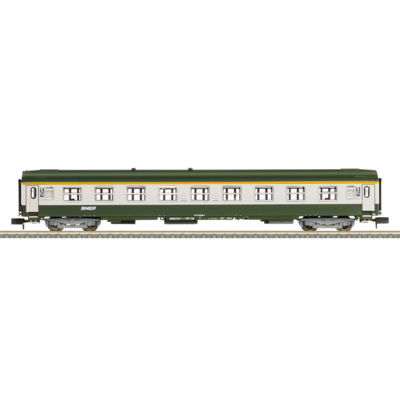 Minitrix T18464 Type A9 Express Train Passenger Car