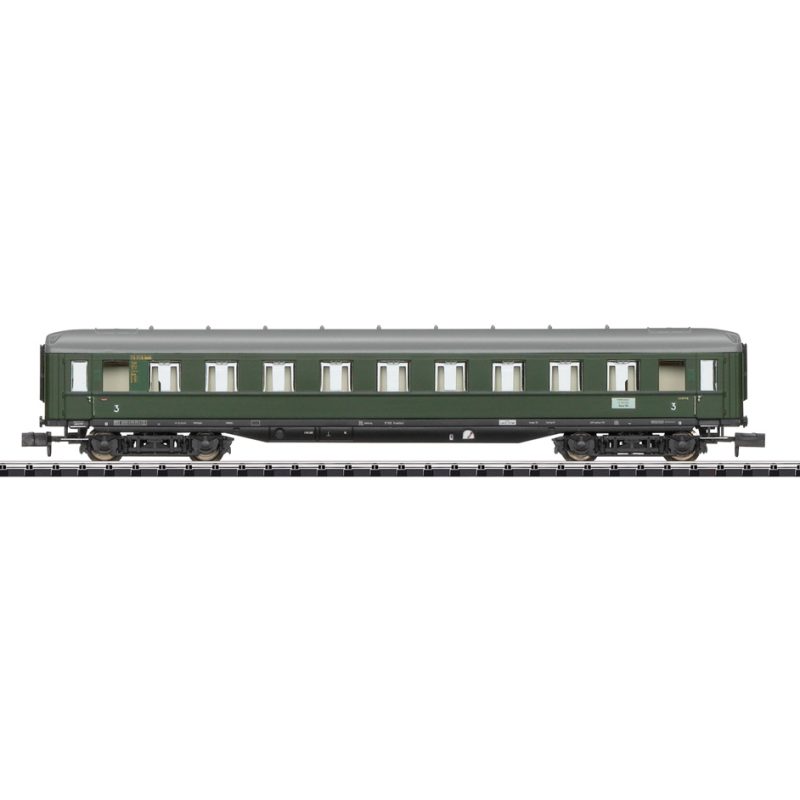 Minitrix T18486 "D 96" Express Train Passenger Car, 3rd Class