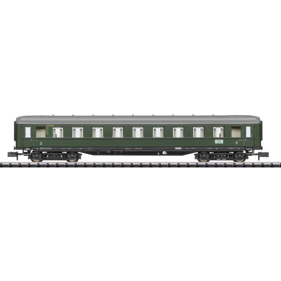 Minitrix T18486 "D 96" Express Train Passenger Car, 3rd Class
