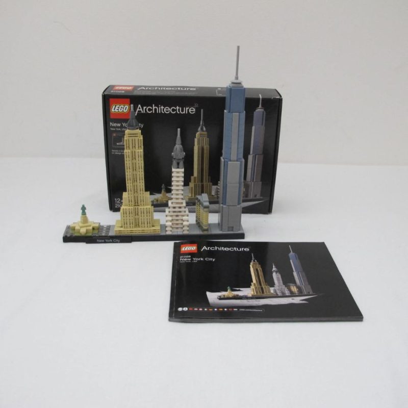 New York City. Complete with instructions and box