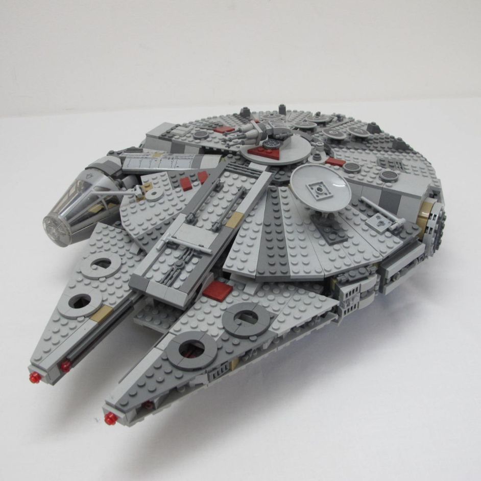 Millennium Falcon. Complete with instructions and box - Image 4
