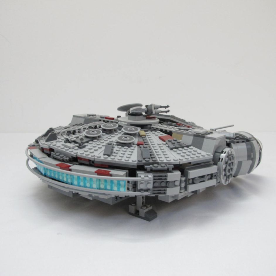 Millennium Falcon. Complete with instructions and box - Image 6