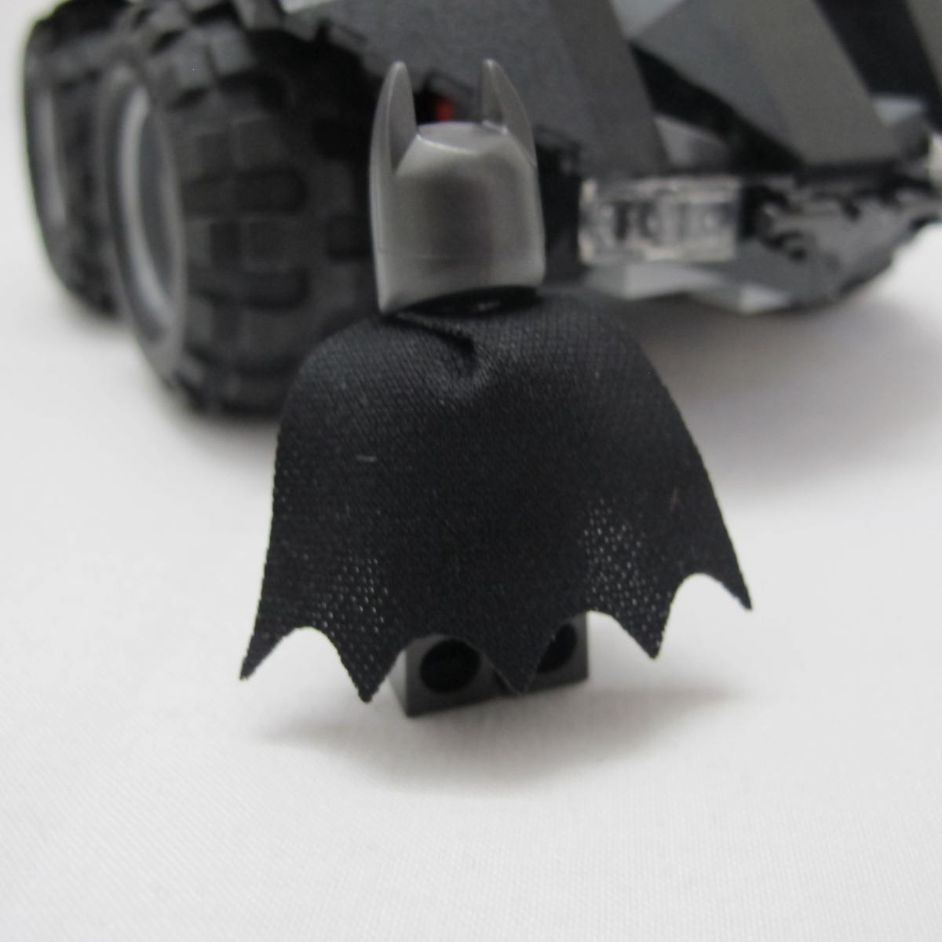 App-Controlled Batmobile. Complete with instructions and box - Image 6