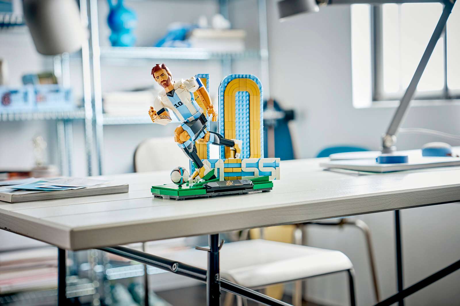 LEGO Editions Lionel Messi – Soccer Legend 43015