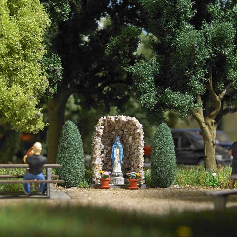 Busch Lourdes Grotto H0 1095