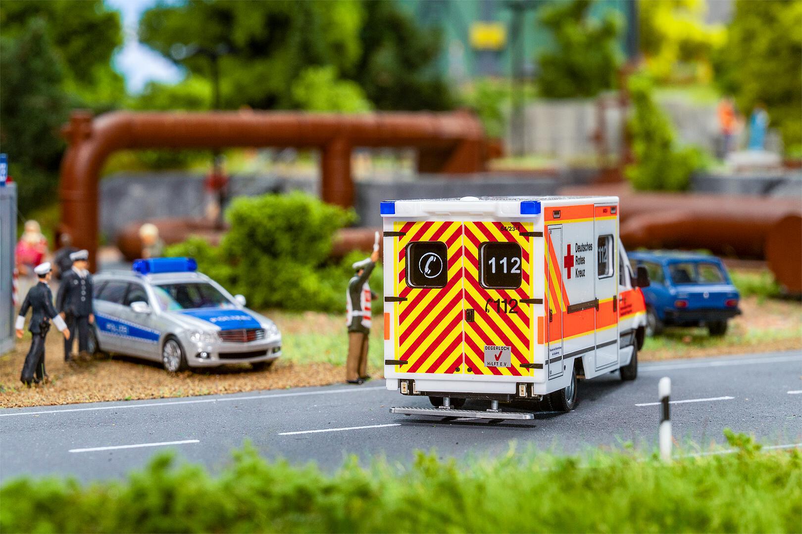 Faller Car System Digital MB Sprinter Ambulance DRK (HERPA) 161321