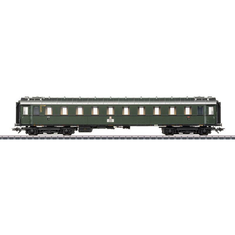 Märklin Type C4ü Express Train Passenger Car for the “D 74” 42526