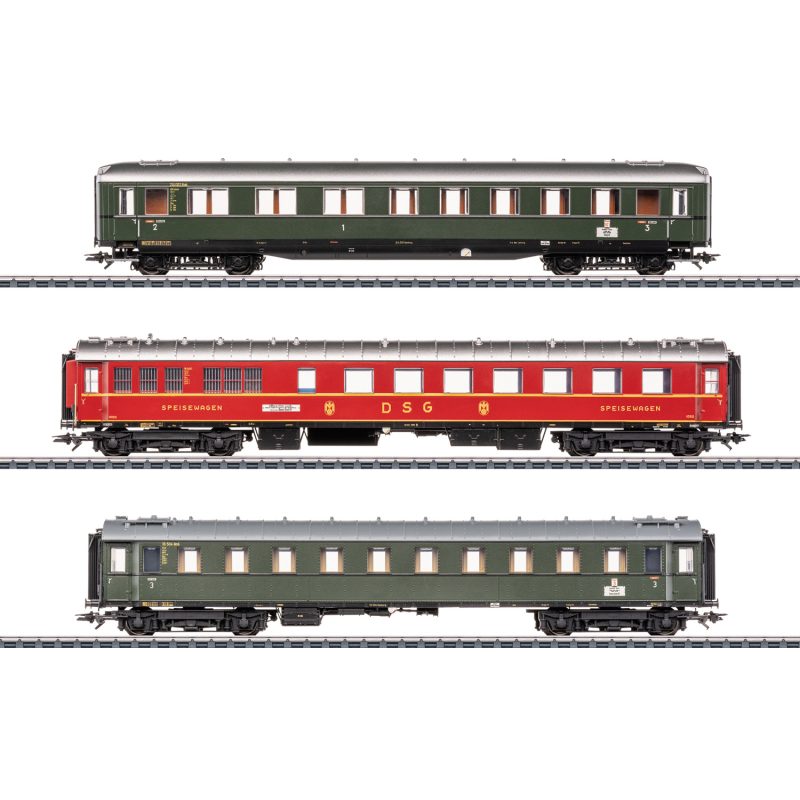 Märklin Express Train Passenger Car Set 2 for the “D 74” 42533