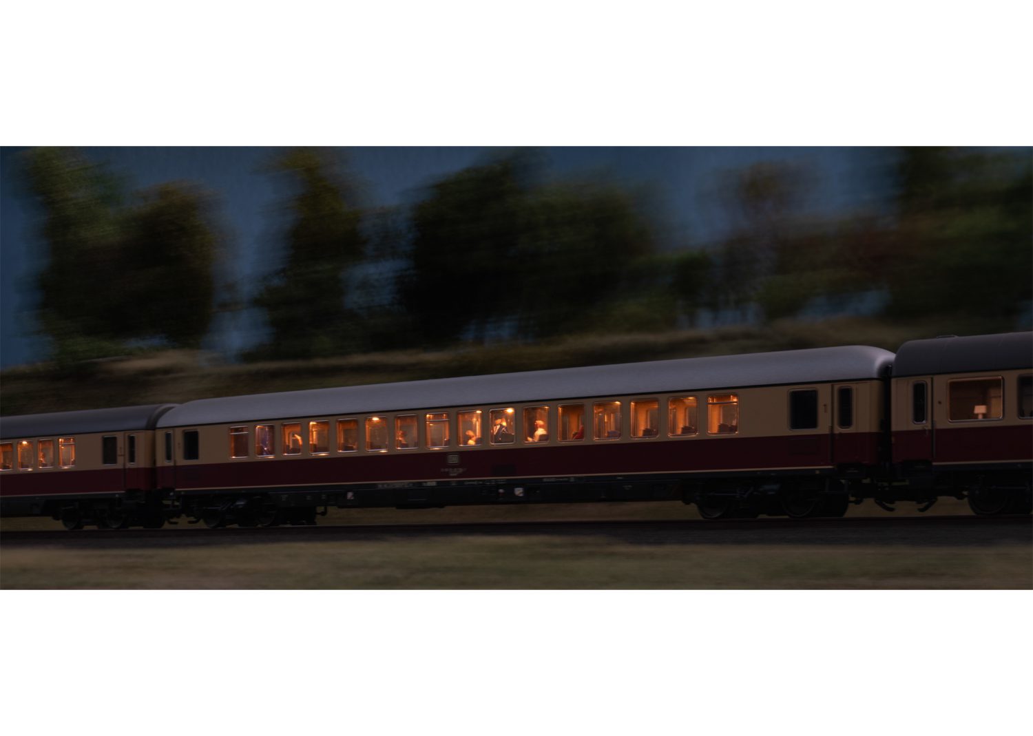 Märklin Type Apümh 121 Express Train Passenger Car 43886