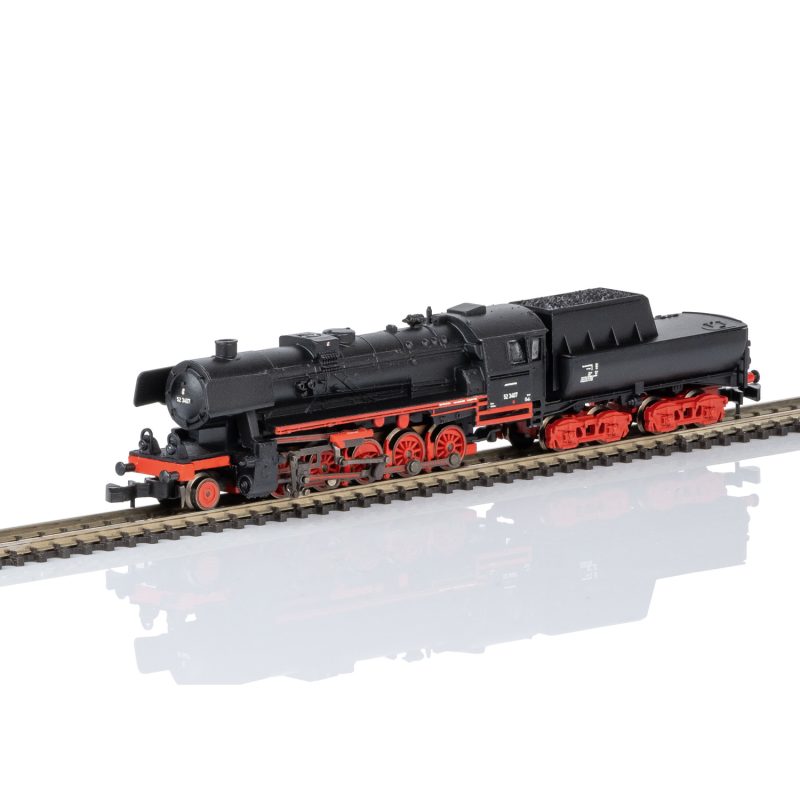 Märklin Class 52 Heavy Freight Locomotive with a Tub-Style Tender 88837
