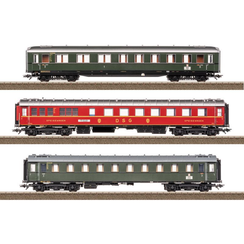 Trix Express Train Passenger Car Set 2 for the “D 74” 23623
