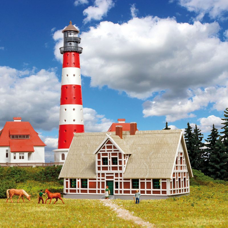 Kibri Thatched House 37318