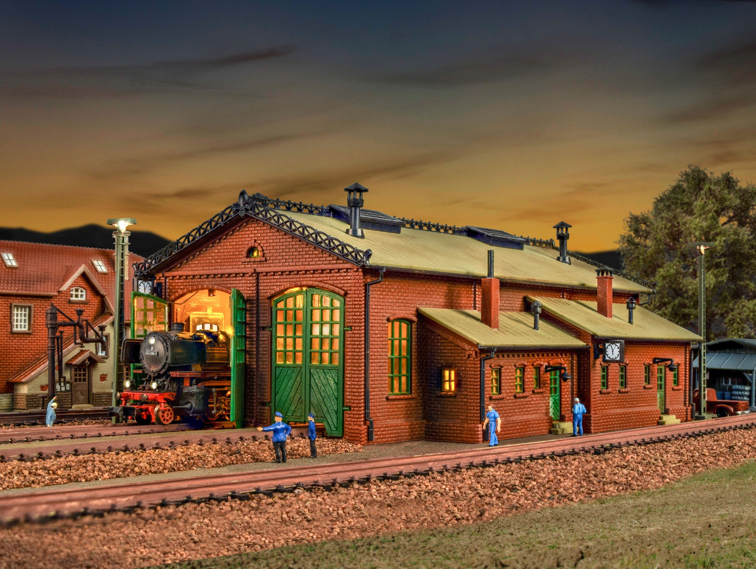 Vollmer Loco Shed, Double Track 47608